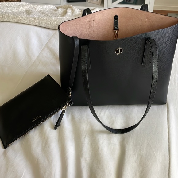 Beautiful black simple shoulder purse 💜 - Picture 2 of 10